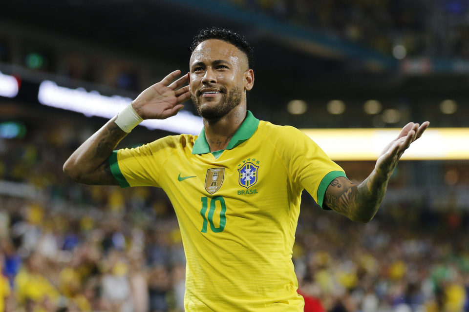 Neymar admite privilégios na seleção