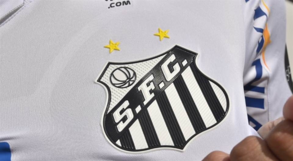 Santos fecha patrocínio máster pontual para os seus próximos jogos