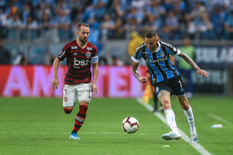 Filipe Luís e Arão minimizam discussão em Grêmio x Flamengo