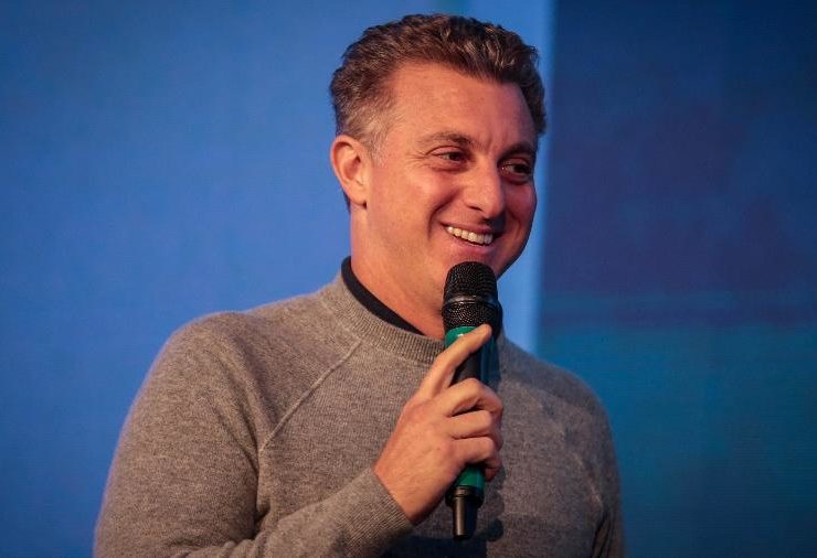 Luciano Huck: ‘Se não cuidarmos do Brasil, vai implodir’