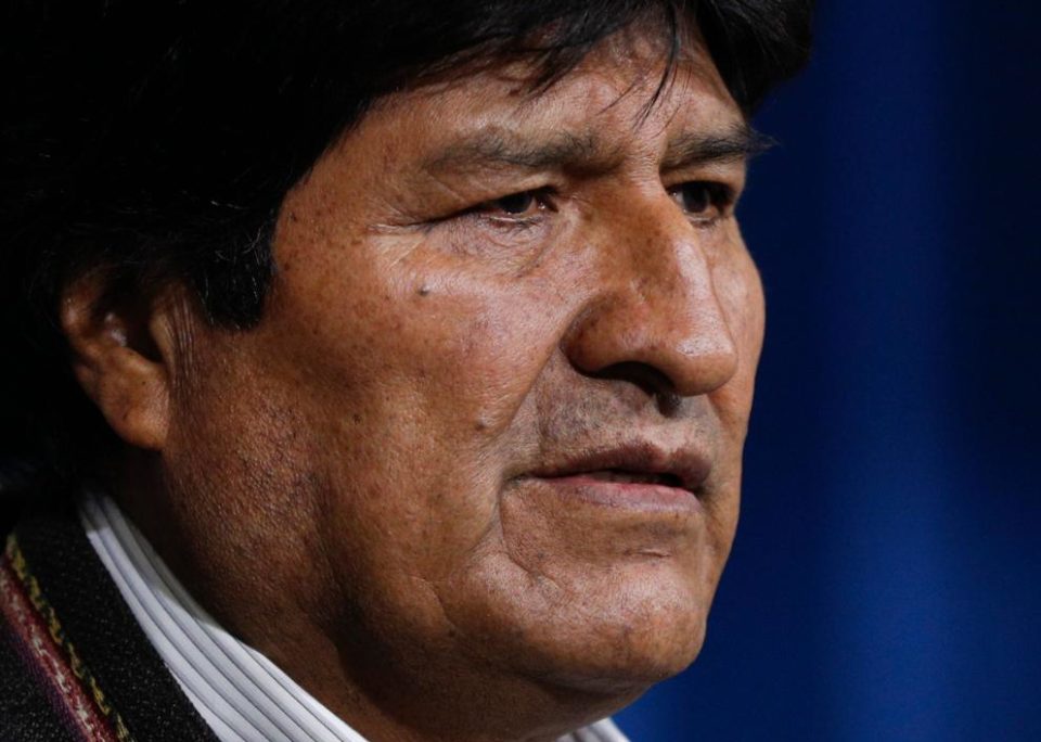 Evo Morales renuncia à presidência da Bolívia