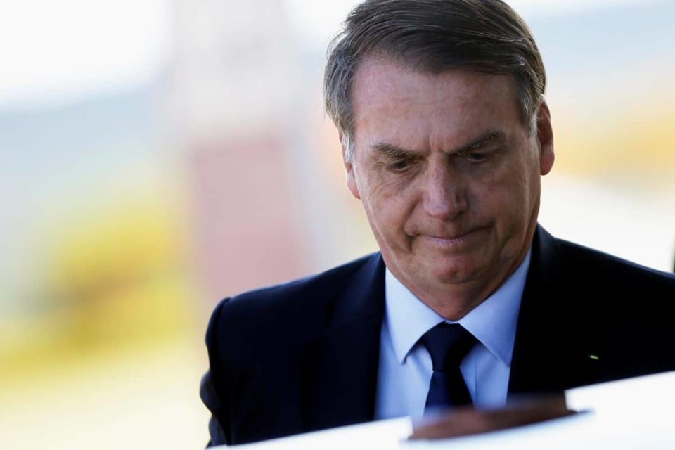 Congresso derruba vetos de Bolsonaro que envolvem violência doméstica