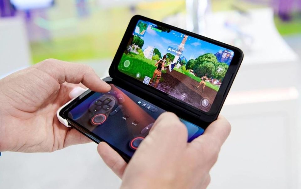 LG traz celular com duas telas ao Brasil por R$ 6 mil