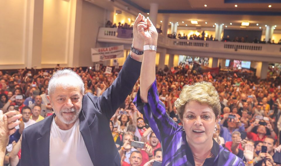 Lula: Brasil nunca precisou tanto do PT, mas tarefa não é de um só partido