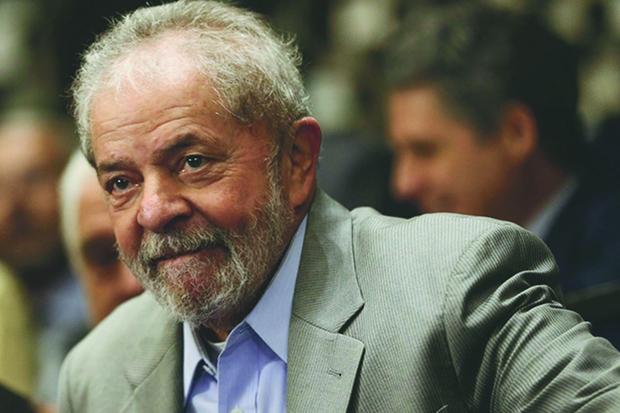 Advogado de Lula pede mais tempo para defesa