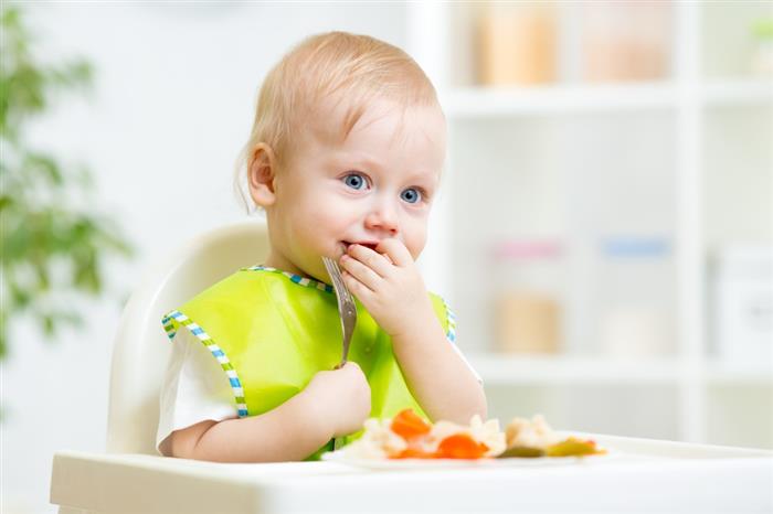 Metade da dieta dos bebês não é natural