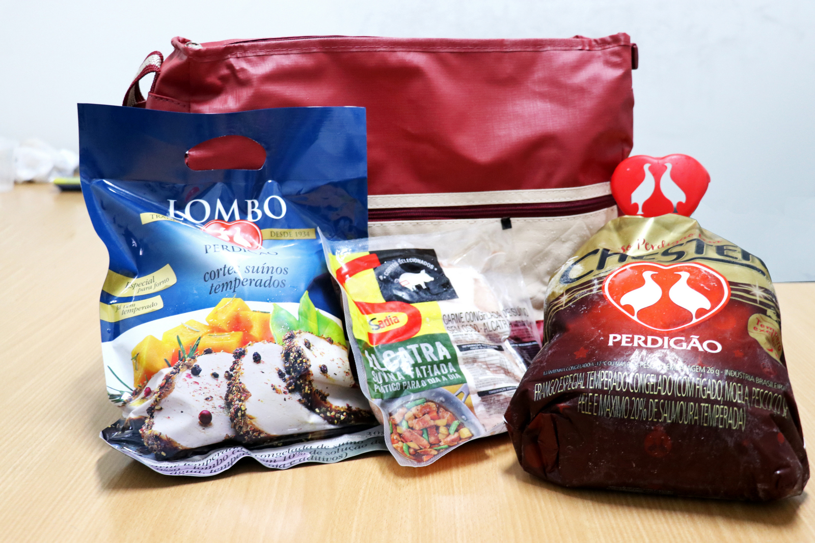 Prefeitura abre licitação de R$ 3,3 milhões para compra de cestas natalinas