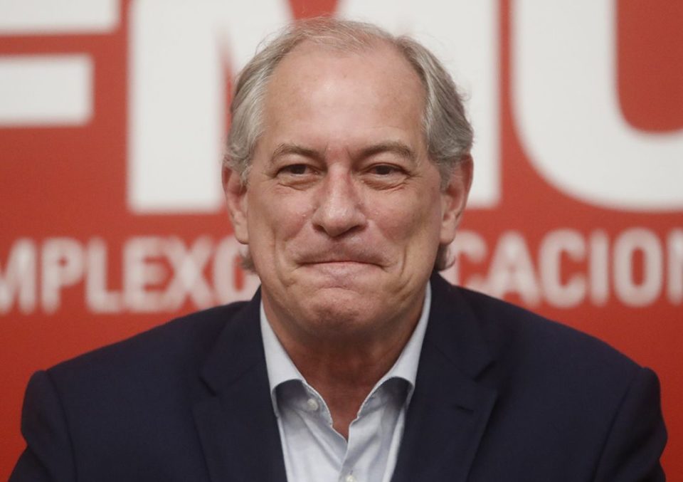 Ciro: Lula não tem escrúpulo e ‘é encantador de serpentes’