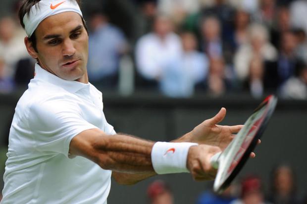 Após derrota na estreia, Federer bate italiano e reage no ATP Finals