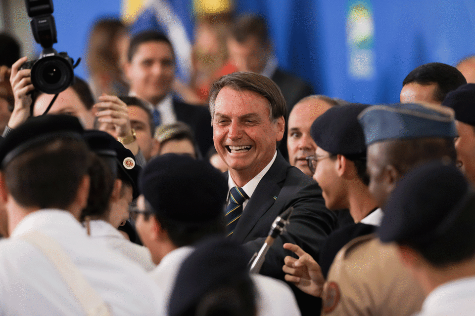 Bolsonaro cria a primeira estatal de seu governo, a NAV Brasil