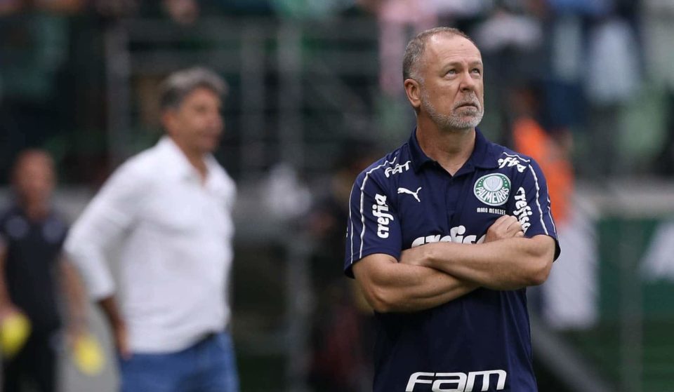 Mano deve escalar Palmeiras com novidade na defesa