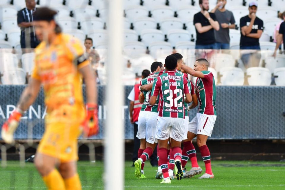 Corinthians se despede com derrota para o Fluminense na Arena