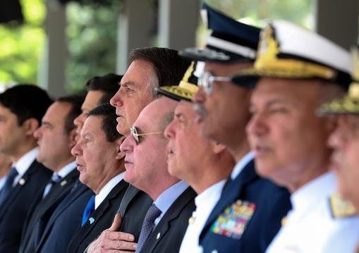 Governo sanciona lei que reestrutura carreira dos militares