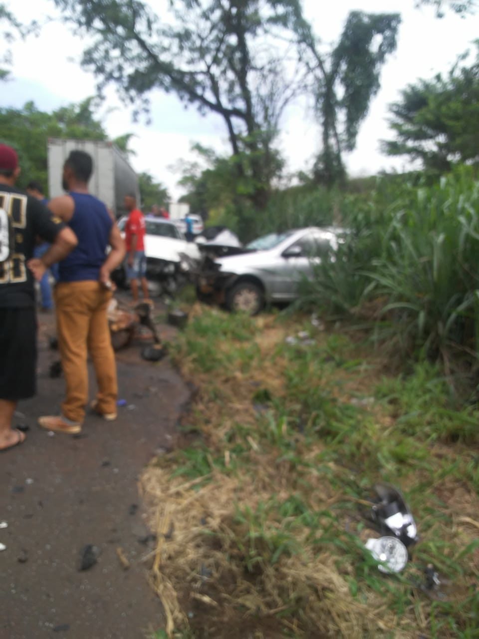 Mulher morre em grave acidente na rodovia SP-284