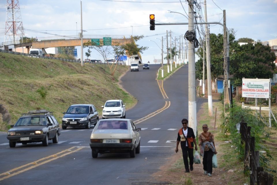 Prefeitura ganha liminares contra donos de terrenos sem calçada