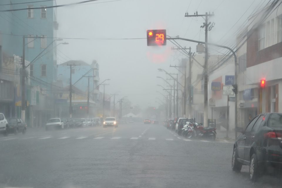 Marília já acumula quase toda chuva prevista para o mês