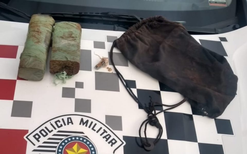 Homem é preso com drogas após tentar fuga em Ourinhos