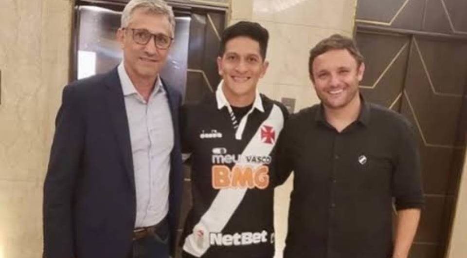 Vasco anuncia a contratação do atacante argentino Germán Cano