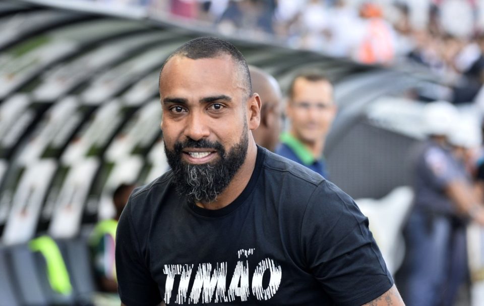 Coelho diz que Tiago Nunes encontrará time equilibrado