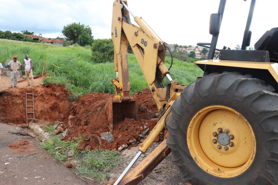 Prefeitura inicia recuperação de erosões e reconstruções de galerias