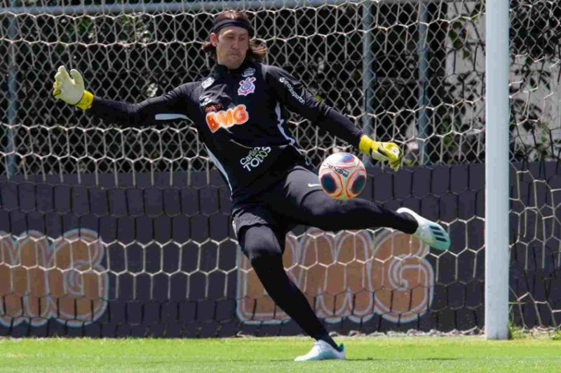 ‘Corinthians é o time a ser batido no Paulistão’, diz Cássio