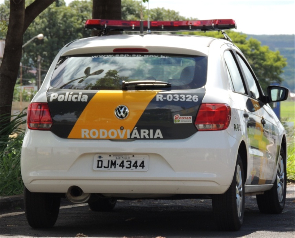 Homem com CNH vencida é preso por embriaguez na SP-333