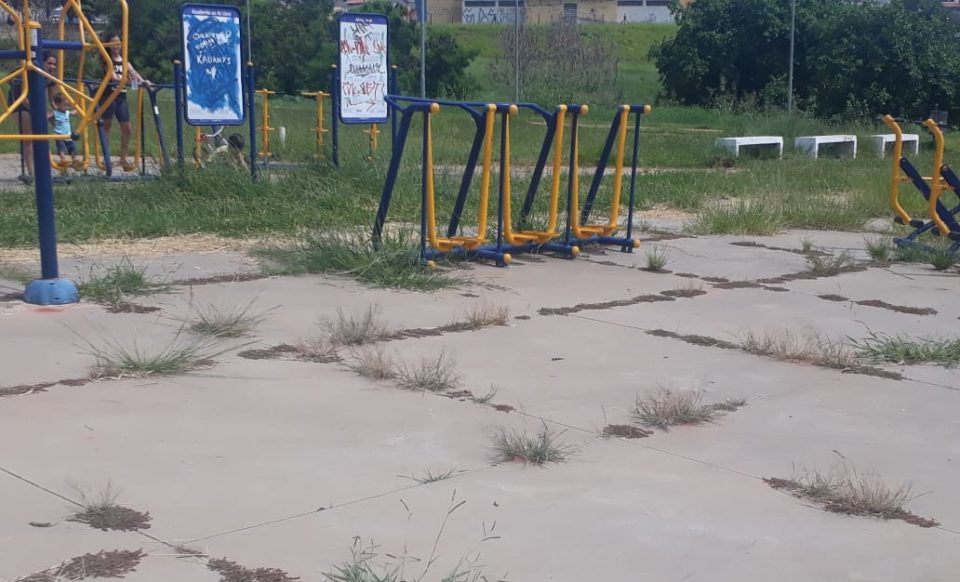 Parque do Povo está abandonado menos de um ano após reforma