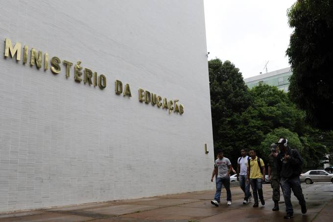 MEC define critérios para habilitar faculdade a ofertar cursos técnicos