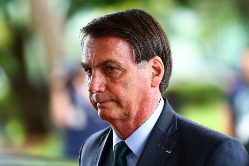Bolsonaro aprova fundo eleitoral de R$ 2 bilhões para 2020