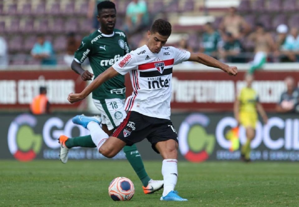 Palmeiras e São Paulo fazem jogo movimentado, mas empatam sem gols