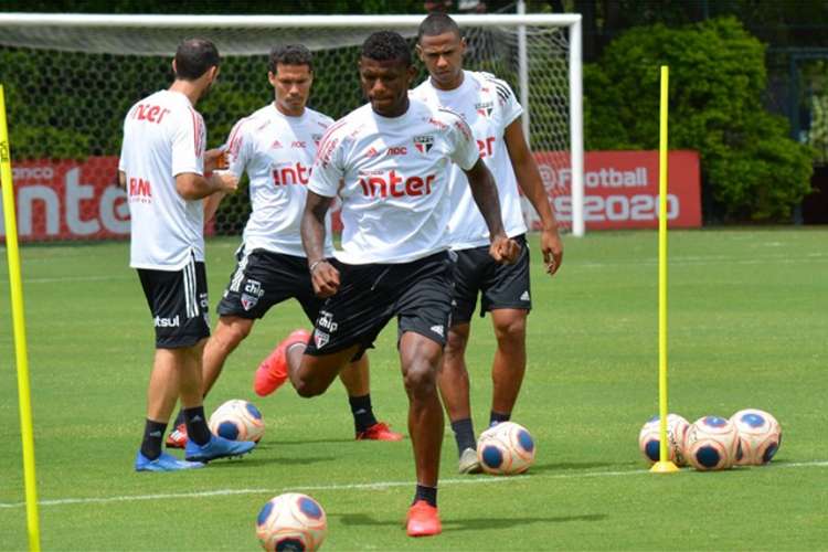 São Paulo volta a atrasar salários e direitos de imagem dos jogadores