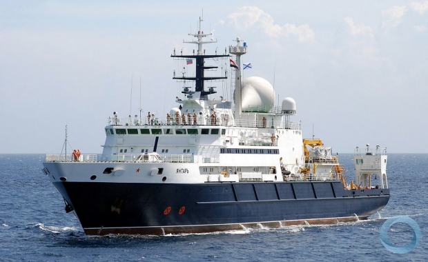 Suspeito de espionagem, navio russo deixa o Brasil