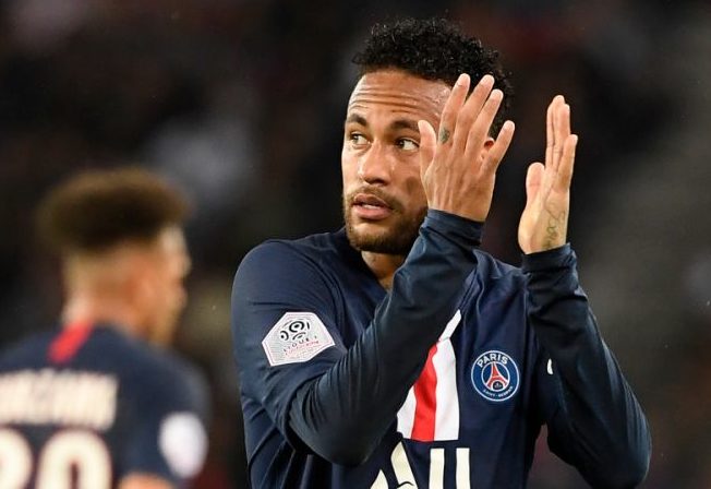 Neymar treina, mas segue como desfalque do Paris Saint-Germain