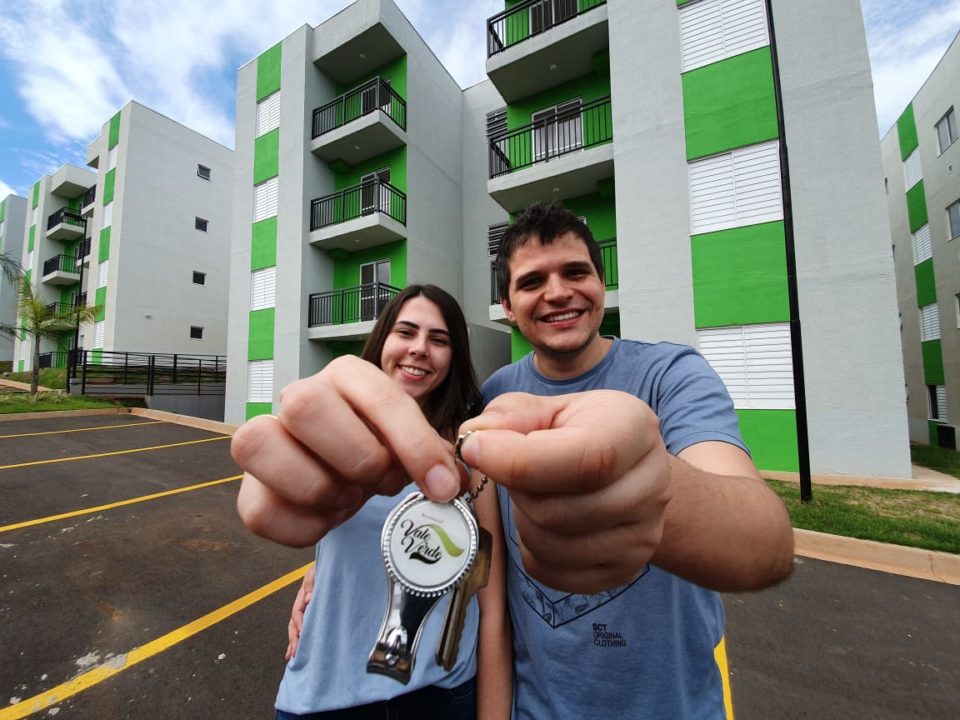 CAP entrega chaves do Residencial Limoeiros para 112 famílias