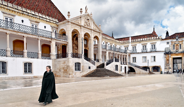 Mais uma universidade de Portugal aceita nota do Enem