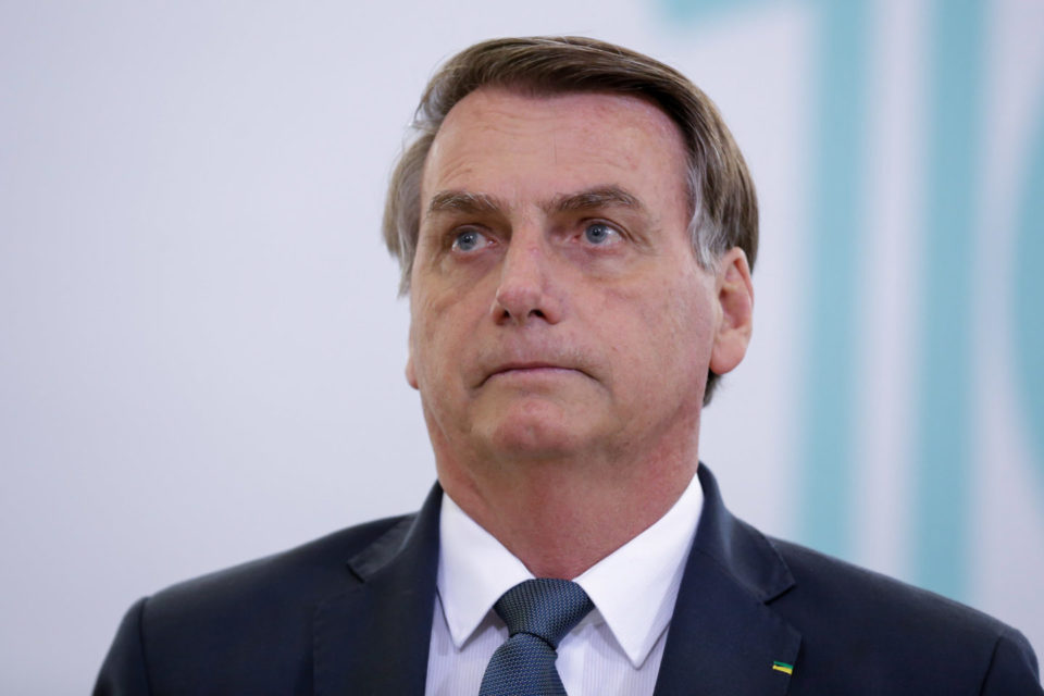 Bolsonaro cria comitê para monitorar pandemia