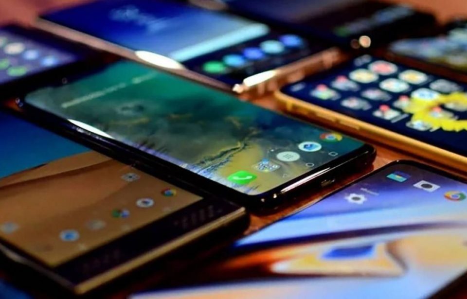 Venda de celulares sobe 3,3% no Brasil em 2019, diz IDC
