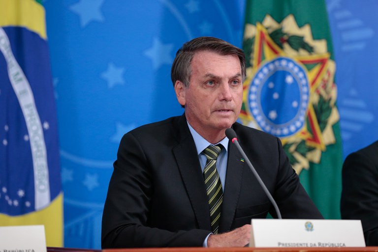 Bolsonaro pedirá ao Ministério da Saúde ‘isolamento vertical’