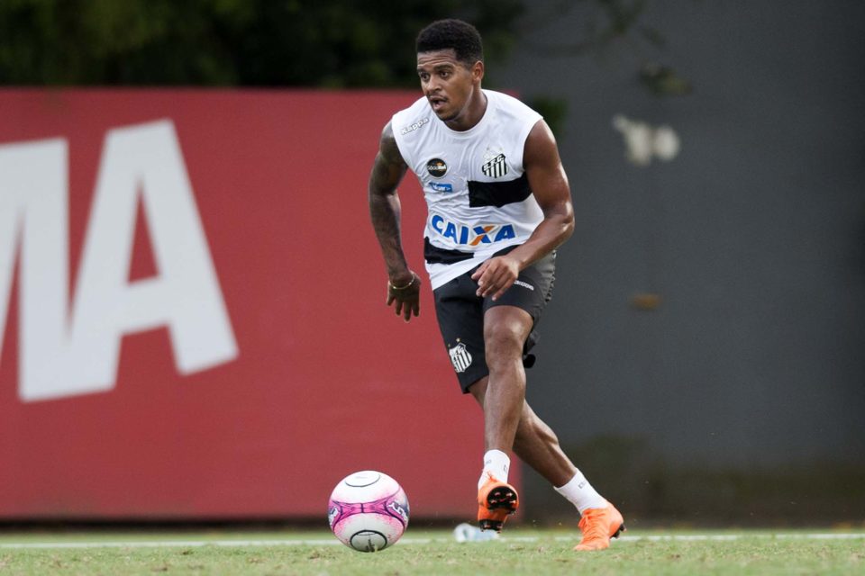 Santos confirma rescisão de Diogo Vitor por justa causa