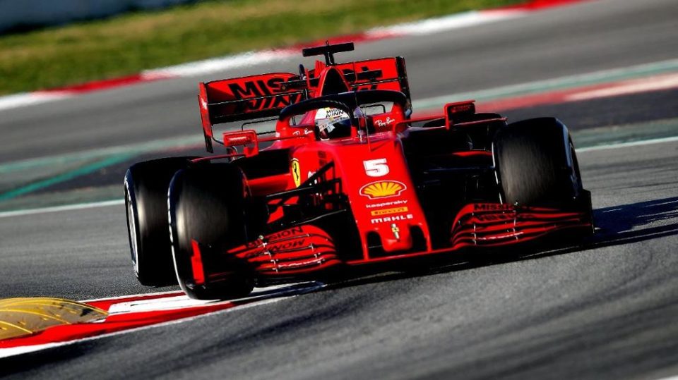 Equipes da F-1 ameaçam processar FIA por acordo com a Ferrari