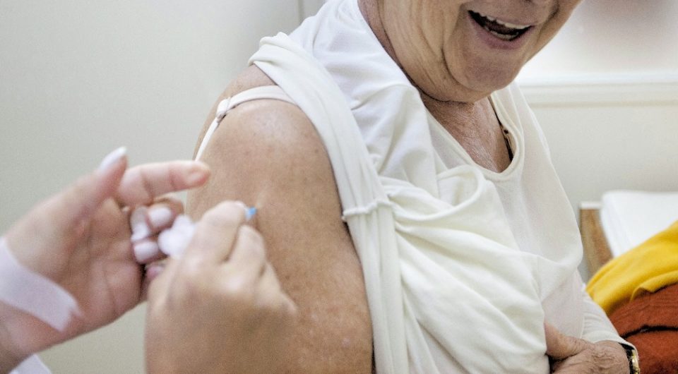 Pompeia segue cronograma Federal e antecipa vacina da gripe