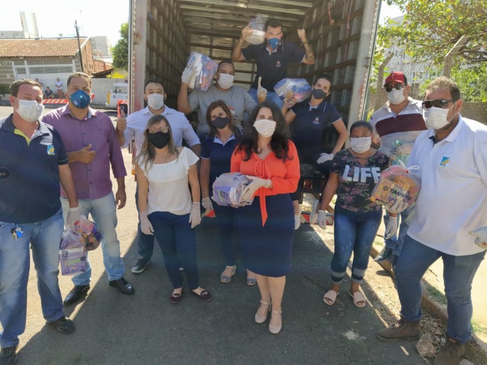 Sede do Fundo Social recebe doações de alimentos