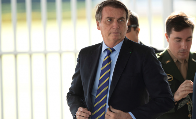 Bolsonaro diz visitará hospital de campanha neste sábado