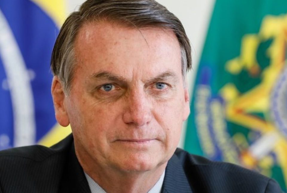 Bolsonaro pode decidir sobre isolamento, afirma PGR