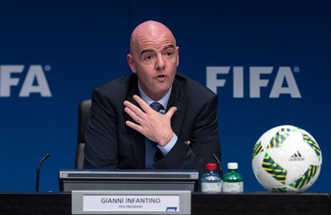 Presidente da Fifa é suspeito de tentar interromper investigação