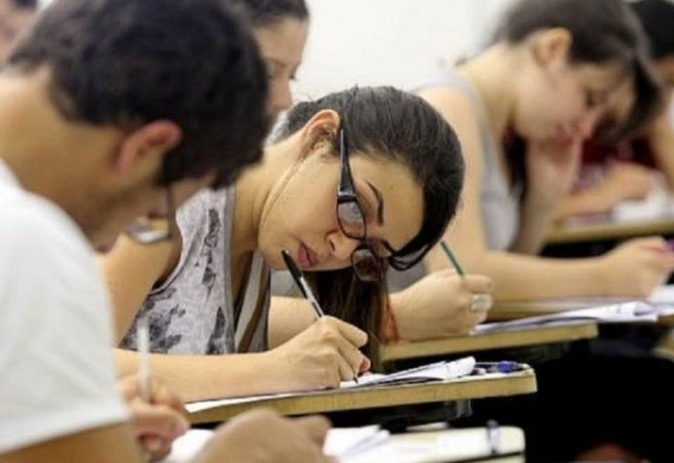 USP, Unicamp e Unesp avaliam adiar vestibulares