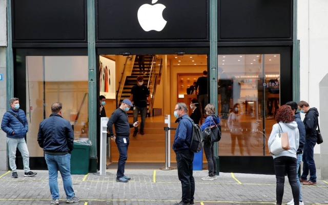 Apple vai chegar em breve a 100 lojas reabertas no mundo