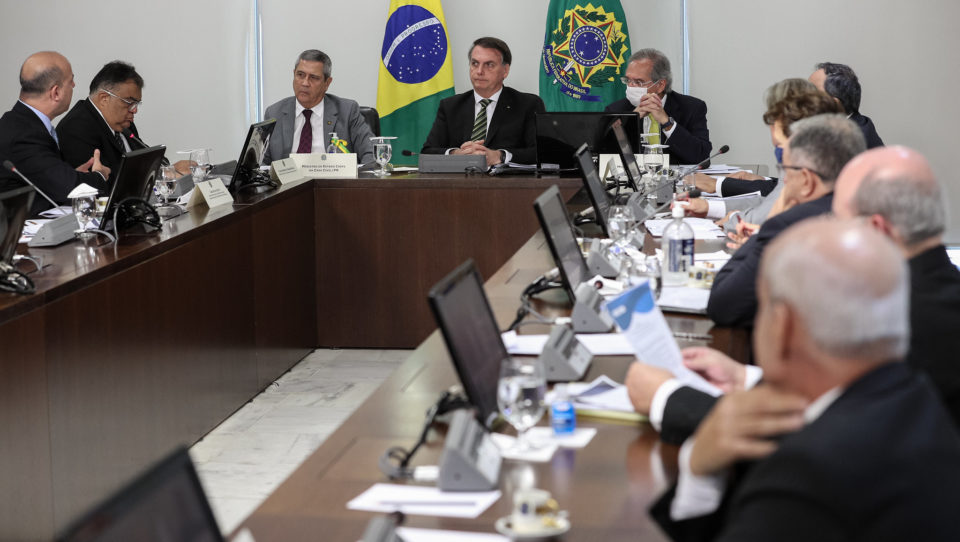 Bolsonaro diz em reunião que teme ‘colapso da economia’