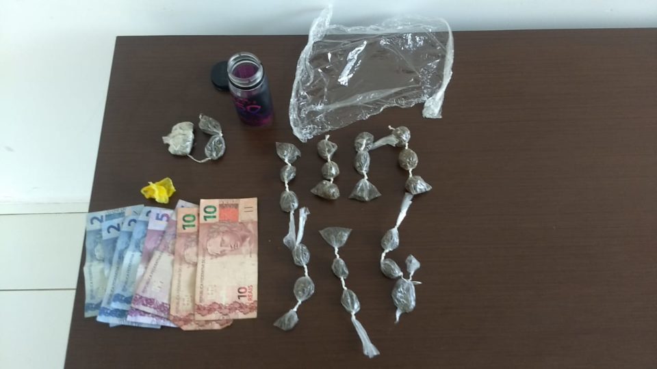 Homem é preso com dinheiro e droga em Tupã