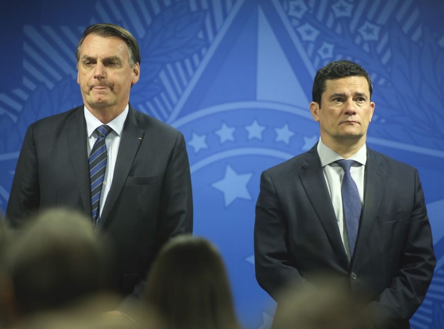 Popularidade de Bolsonaro cai após demissão de Moro